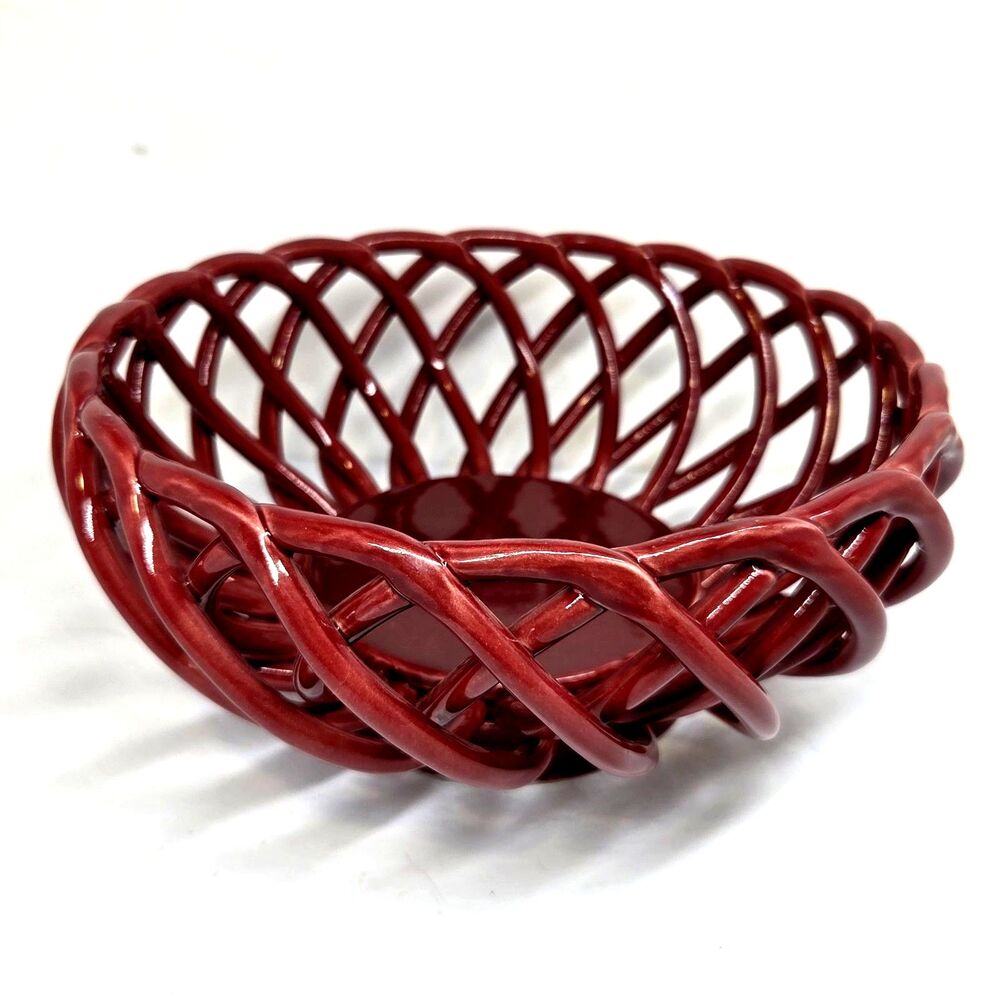 Lindsey Jordan Designs 10"D X 4 3/4"T Red Lattice Weave Ceramic Basket Bowl VGC